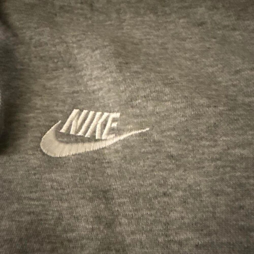 Nike Men's Grey Hoodie - Picture 2 of 5